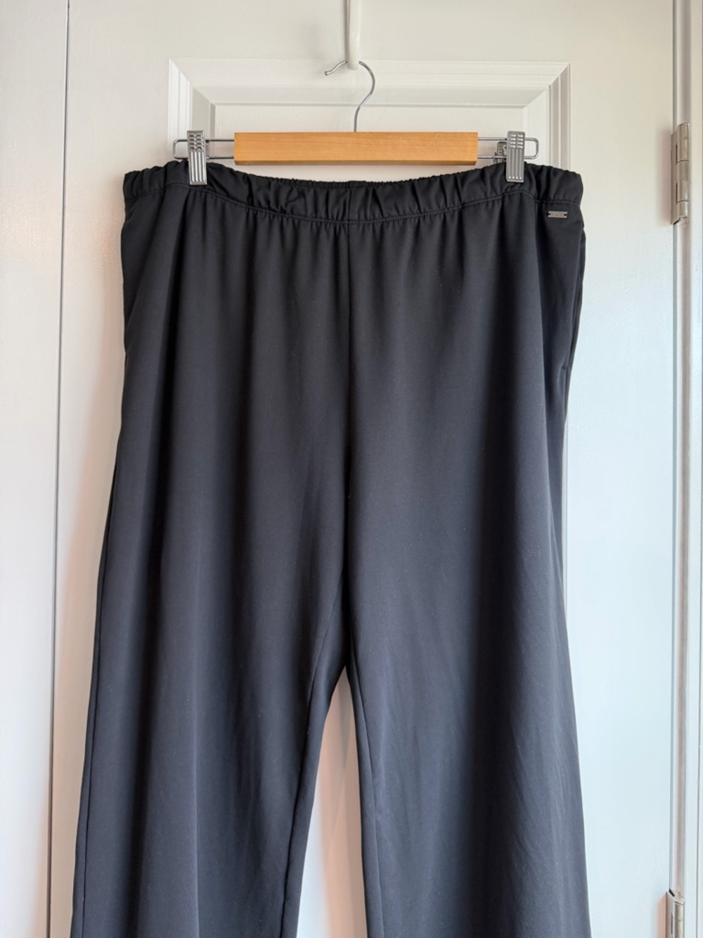 Vuori Women’s Halo Modern Straight Leg Pant Black Size XL - Picture 2 of 13